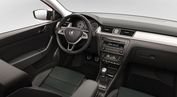 Une nouvelle berline compacte deux volumes Skoda Rapid Spaceback dévoilée à Francfort