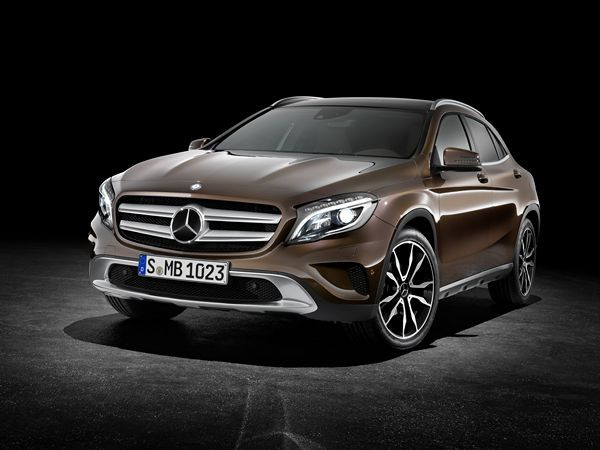 Une Mercedes GLA aux formes épurées et sensuelles