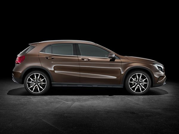Une Mercedes GLA aux formes épurées et sensuelles
