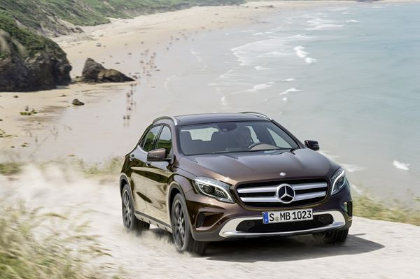 Une Mercedes GLA aux formes épurées et sensuelles