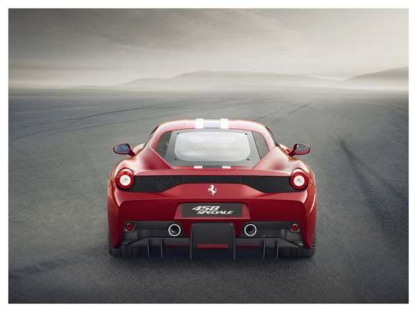 Une Ferrari 458 Speciale de 605 ch dévoilée à Francfort