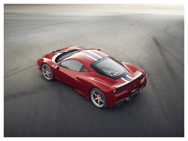 Une Ferrari 458 Speciale de 605 ch dévoilée à Francfort
