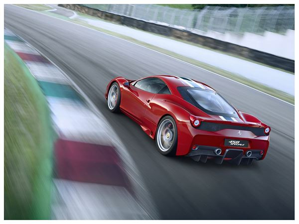 Une Ferrari 458 Speciale de 605 ch dévoilée à Francfort
