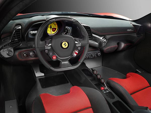 Une Ferrari 458 Speciale de 605 ch dévoilée à Francfort