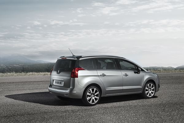 Le Peugeot 5008 restylé dévoilé à Francfort