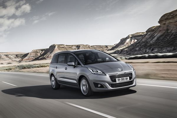 Le Peugeot 5008 restylé dévoilé à Francfort