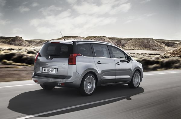 Le Peugeot 5008 restylé dévoilé à Francfort