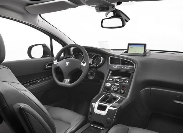 Le Peugeot 5008 restylé dévoilé à Francfort