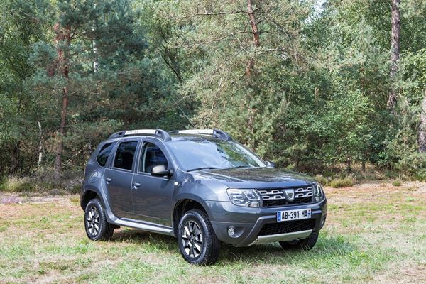 Le Dacia Duster évolue pour accentuer les codes du 4x4