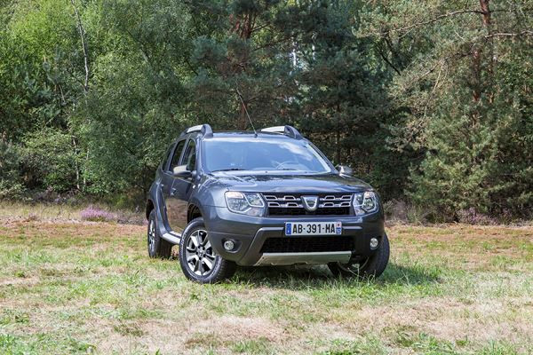 Le Dacia Duster évolue pour accentuer les codes du 4x4