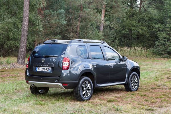 Le Dacia Duster évolue pour accentuer les codes du 4x4