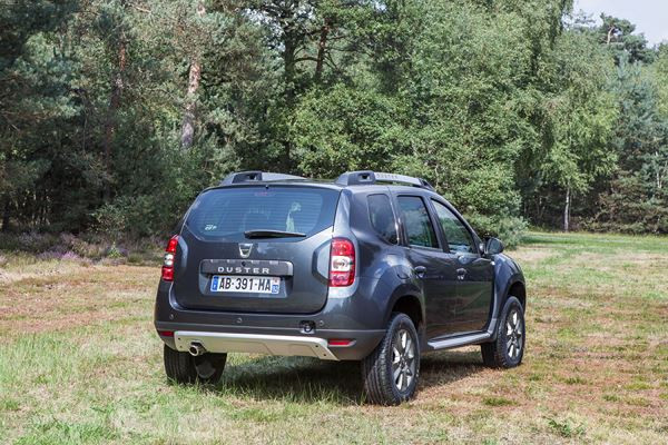 Le Dacia Duster évolue pour accentuer les codes du 4x4