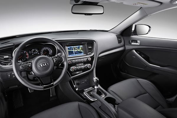 La berline familiale Kia Optima s'offre un léger restyling