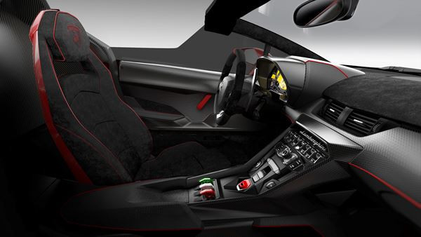 Une Lamborghini Veneno Roadster aux performances à couper le souffle