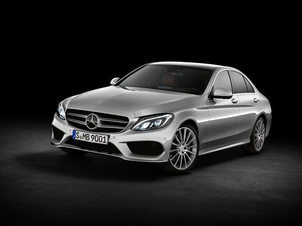 Une nouvelle Classe C de Mercedes-Benz aux lignes claires et sensuelles