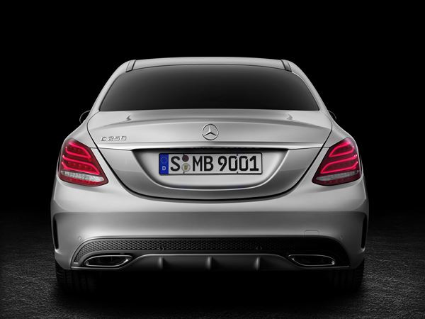 Une nouvelle Classe C de Mercedes-Benz aux lignes claires et sensuelles