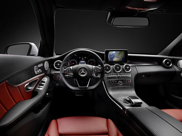 Une nouvelle Classe C de Mercedes-Benz aux lignes claires et sensuelles