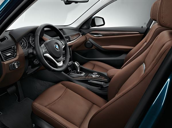 Le SUV premium BMW X1 s'offre de nouveaux éléments stylistiques extérieurs