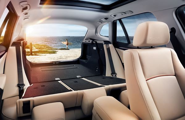 Le SUV premium BMW X1 s'offre de nouveaux éléments stylistiques extérieurs