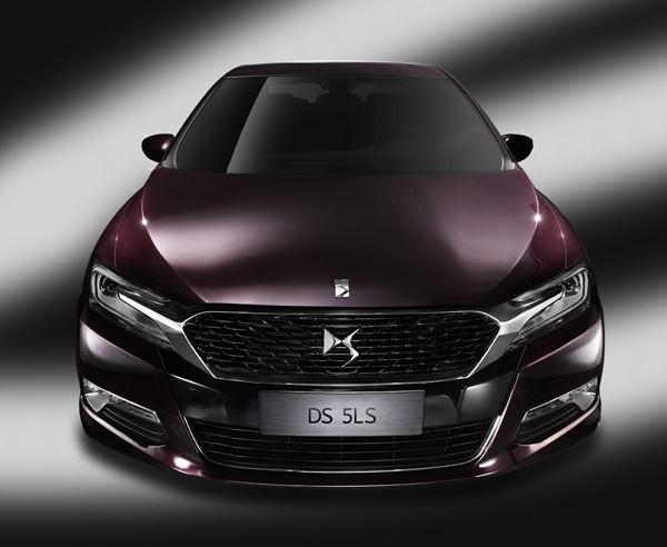 Citroën dévoile la berline haut de gamme DS 5LS