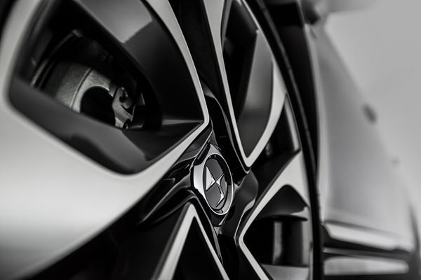 Citroën dévoile la berline haut de gamme DS 5LS