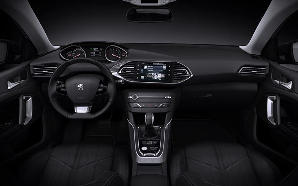 Le nouveau break compact Peugeot 308 SW entre en scène