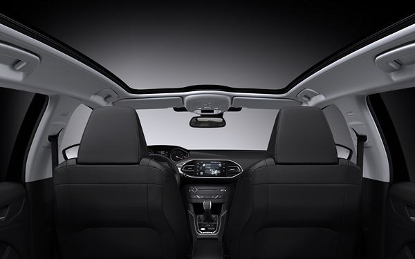 Le nouveau break compact Peugeot 308 SW entre en scène