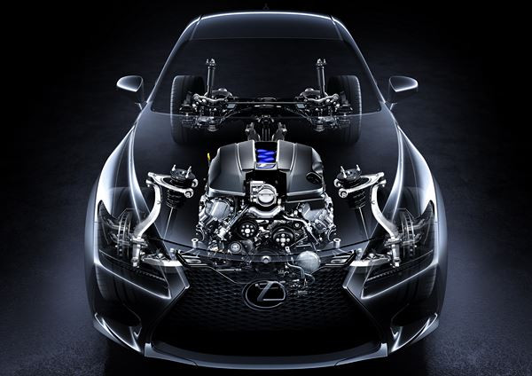 Le coupé haute performance Lexus RC F à moteur V8 développe plus de 450 ch