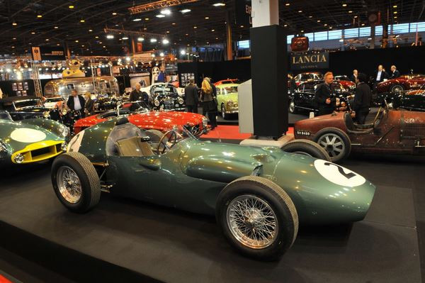 Dans les allées de la 39ème édition du salon Rétromobile 2014