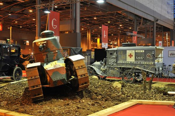 Dans les allées de la 39ème édition du salon Rétromobile 2014