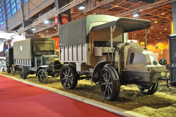 Dans les allées de la 39ème édition du salon Rétromobile 2014