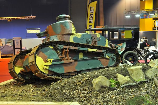 Dans les allées de la 39ème édition du salon Rétromobile 2014