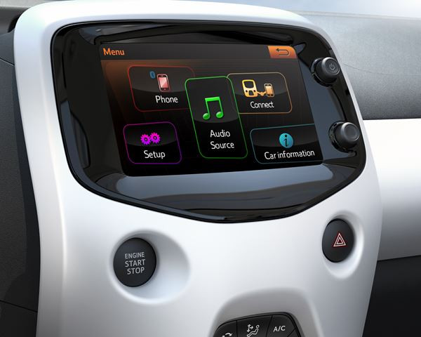 La nouvelle Peugeot 108 affiche des lignes précises et des galbes harmonieux