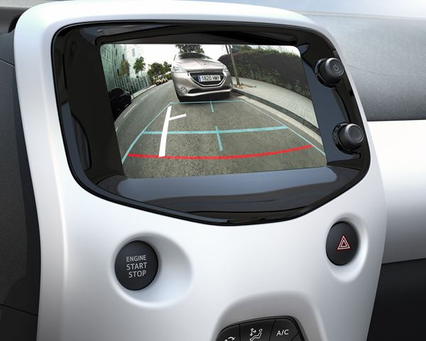 La nouvelle Peugeot 108 affiche des lignes précises et des galbes harmonieux