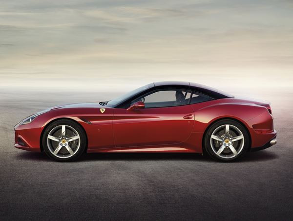 La nouvelle Ferrari California T se dote d'un moteur turbo à 8 cylindres