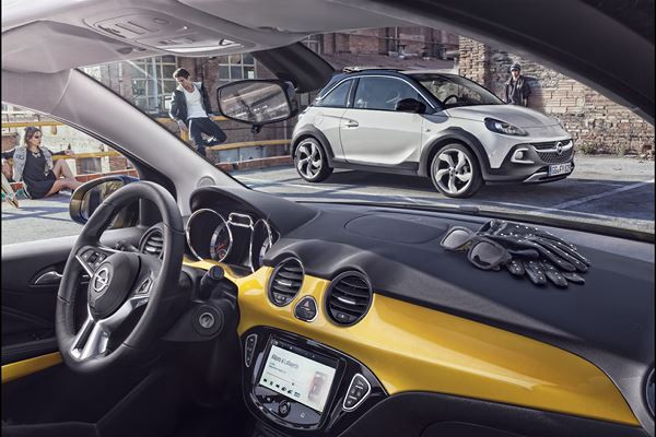 L'Opel Adam Rocks affiche un style de mini-crossover trois portes urbain