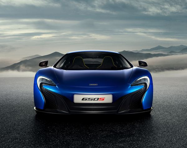 Le coupé McLaren 650S complète la gamme de supercars McLaren