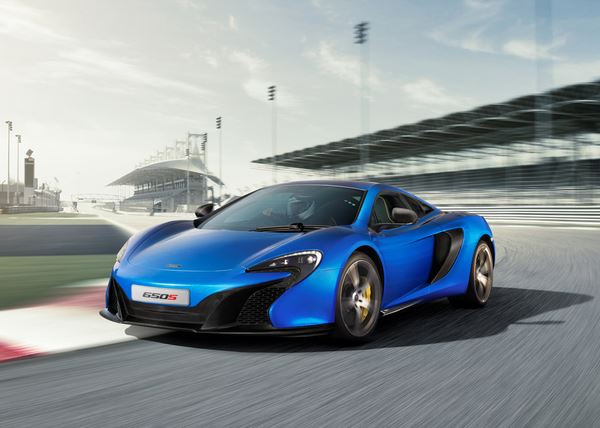 Le coupé McLaren 650S complète la gamme de supercars McLaren