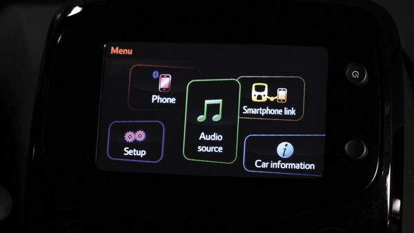 La nouvelle Toyota Aygo adopte des formes franches et extraverties