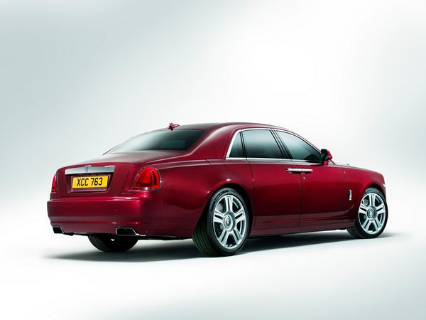 La Rolls-Royce Ghost Series II intègre les dernières innovations technologiques