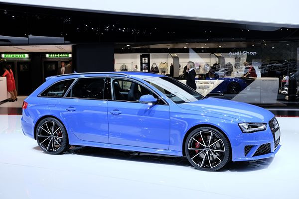 Dans les allées du 84ème salon international de l'automobile de Genève