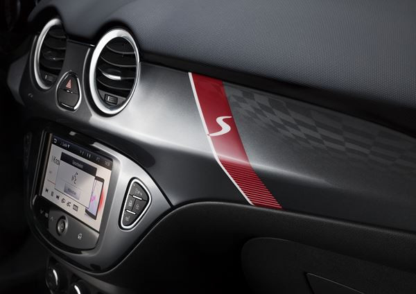 L'Opel Adam S se dévoile en mode bombinette turbo