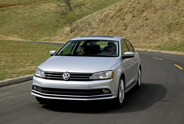 La Volkswagen Jetta relookée présentée au salon de New-York