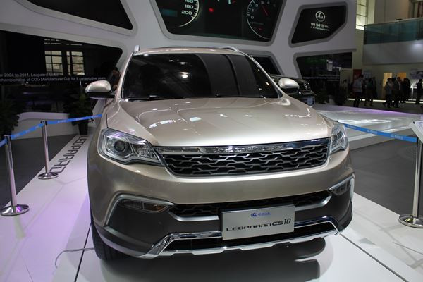 Dans les allées du salon de l'automobile de Pékin 2014