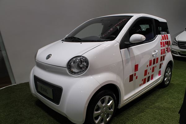 Dans les allées du salon de l'automobile de Pékin 2014