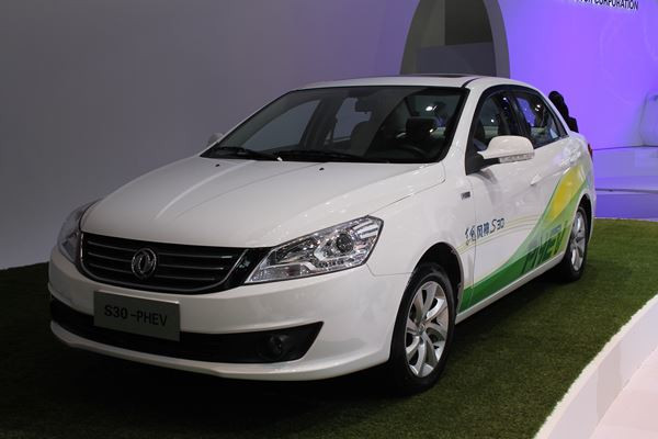 Dans les allées du salon de l'automobile de Pékin 2014