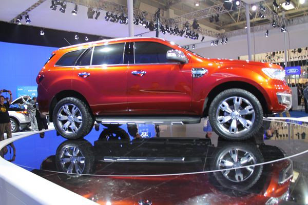 Dans les allées du salon de l'automobile de Pékin 2014