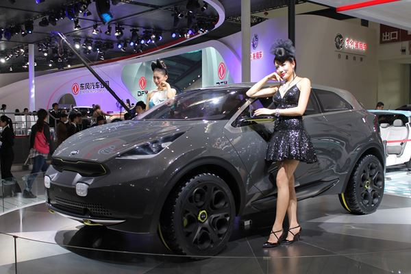 Dans les allées du salon de l'automobile de Pékin 2014