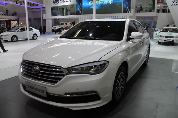 Dans les allées du salon de l'automobile de Pékin 2014