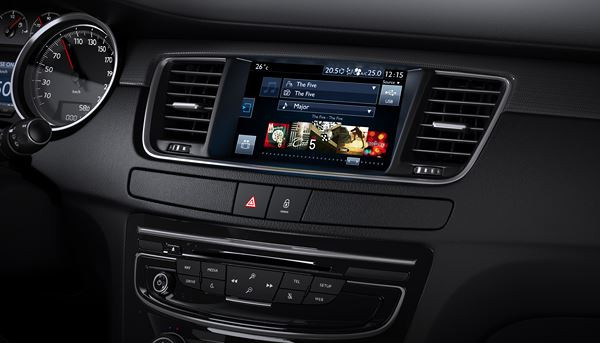 La Peugeot 508 monte en gamme